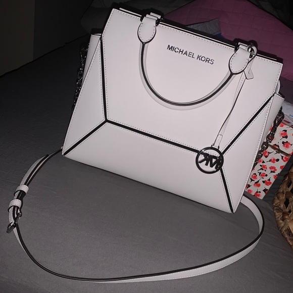 Michael Kors Handbags - Michael Kors Prism Saffiano Satchel in White